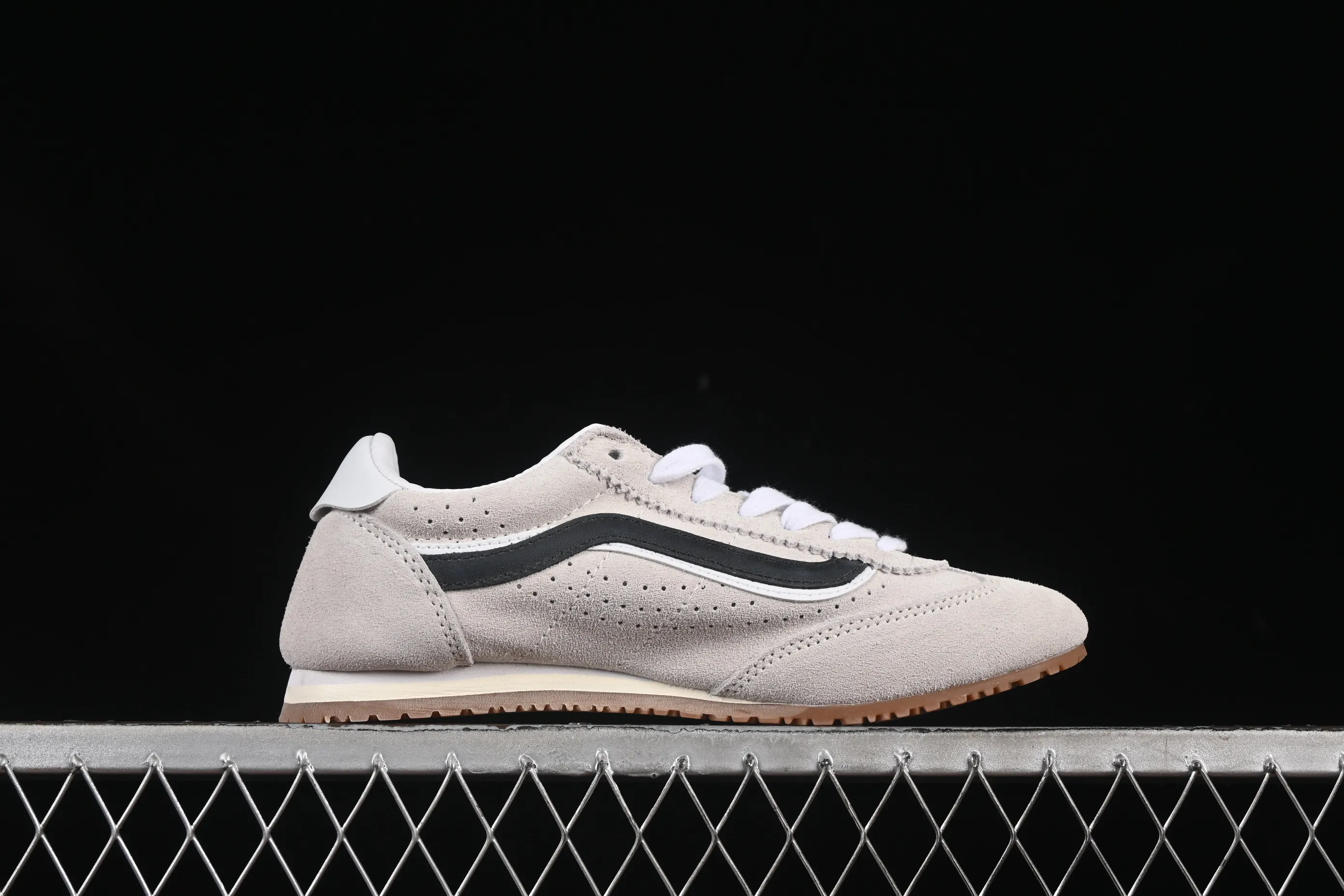All categories Vans Vans series Vans Low Vans low-top Vans Super Lowpro Vans retro fashion comfortable versatile casual sneakers VN000D83CCZ